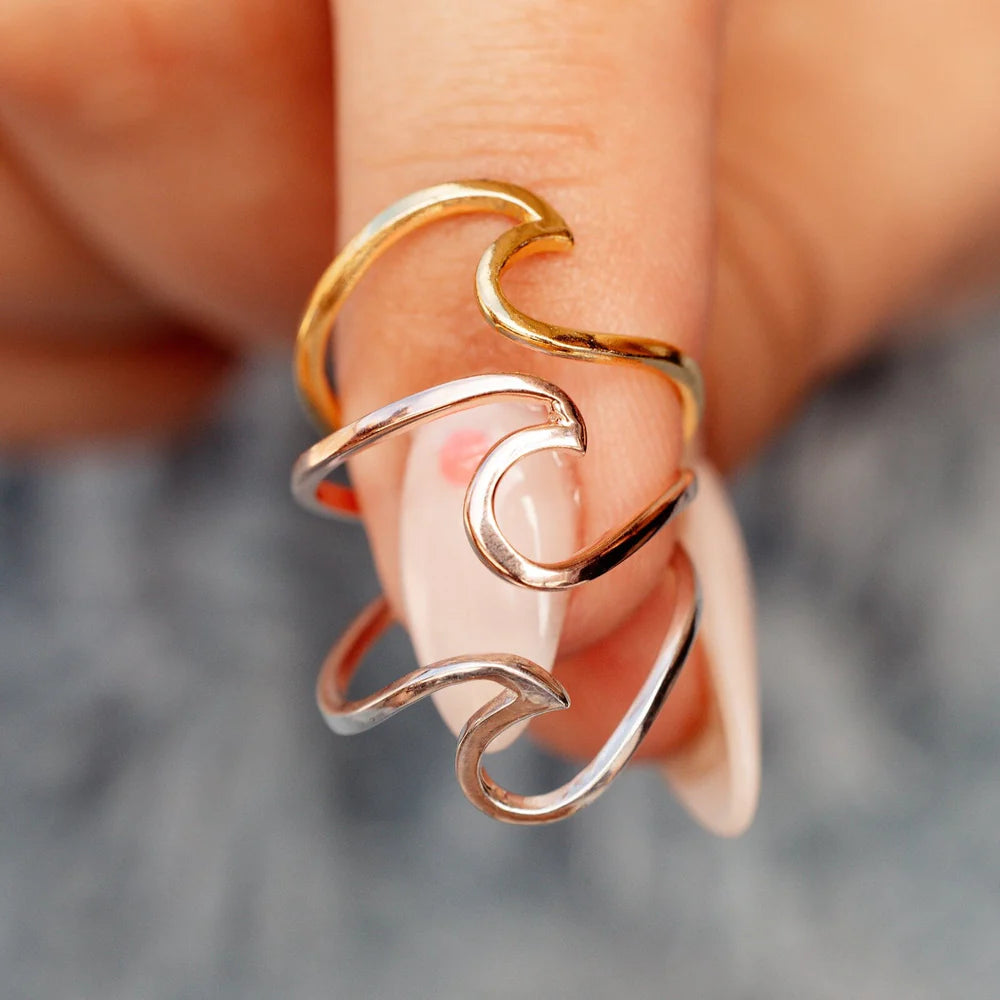 Pura Vida 'Gold Wave' Ring