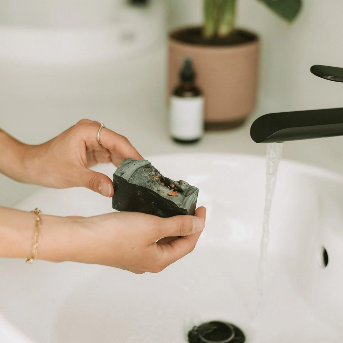 La Marcotterie Detoxifying Soap Bar - Meditation
