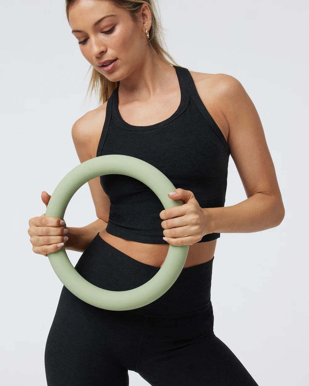 Vuori Elevation Racerback Tank - Black Heather