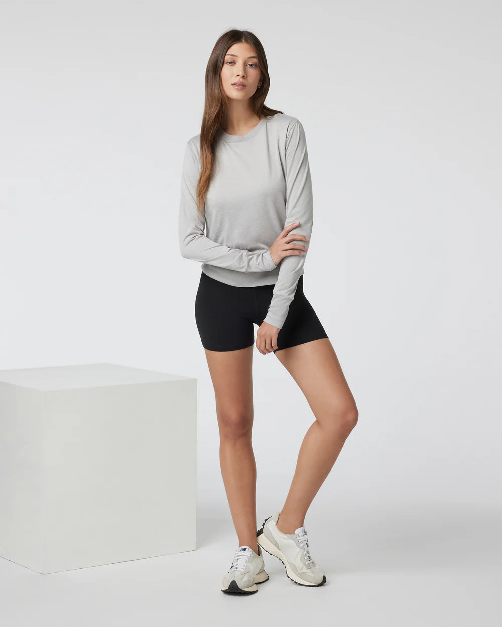 Vuori Daydream Crew - Light Heather Grey