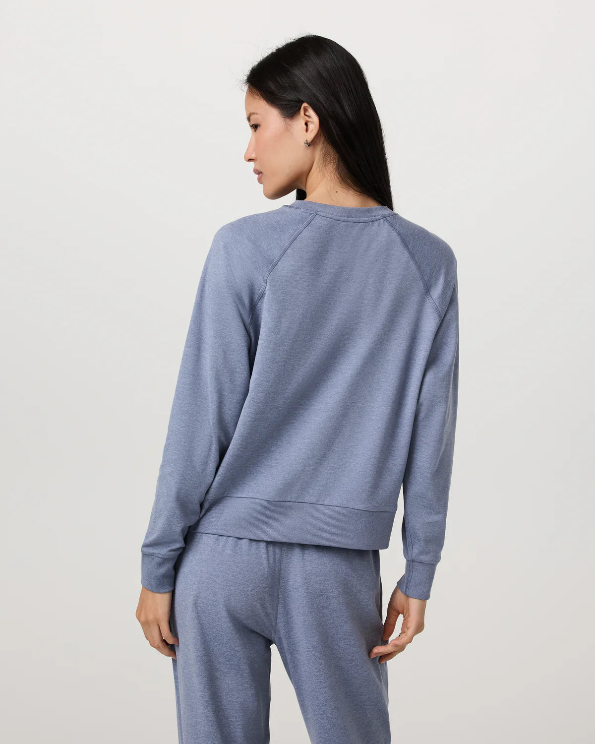 Vuori Long Sleeve Halo Crew - Blue Heron Heather