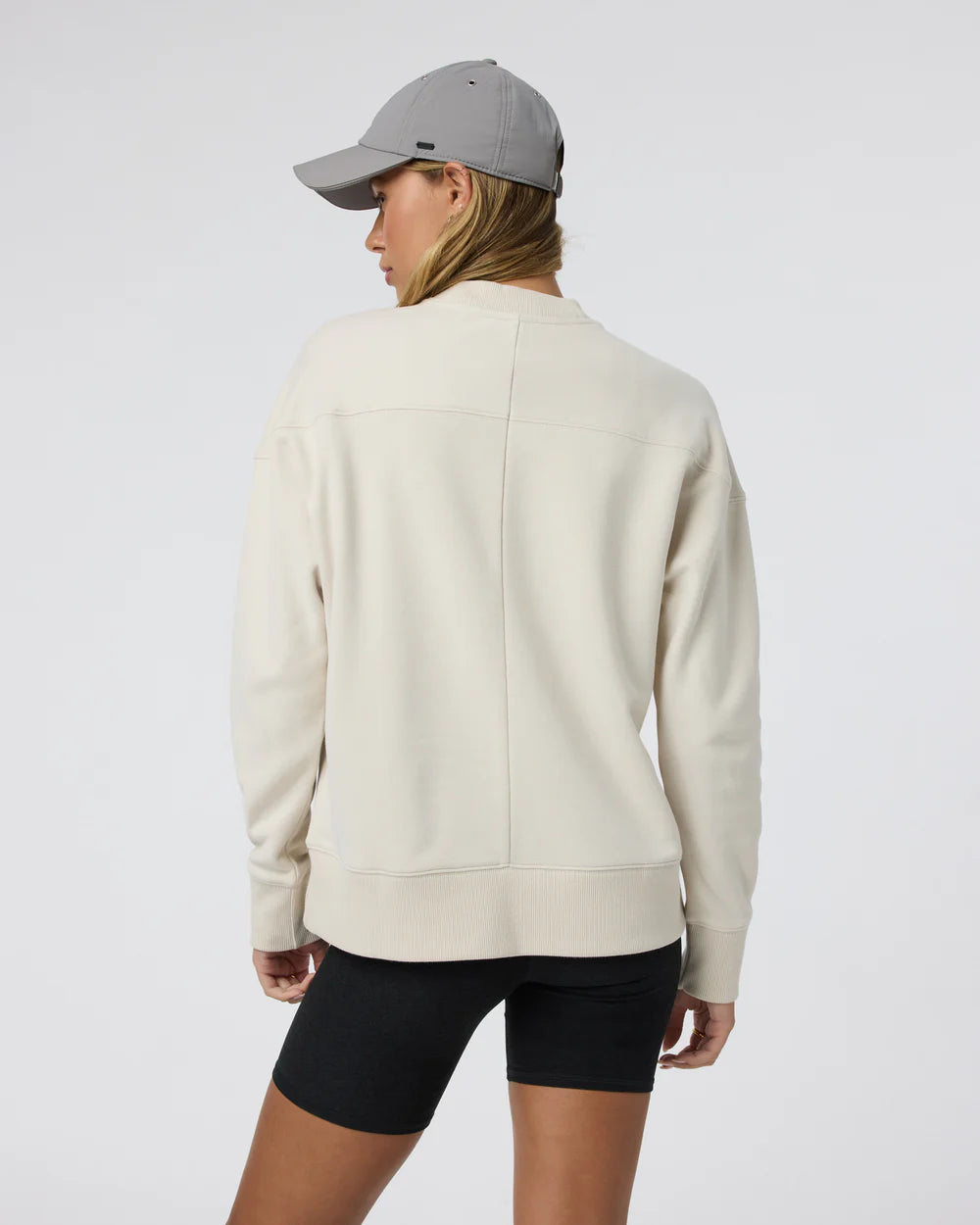 Vuori Sedona Weekender Crew - Bone