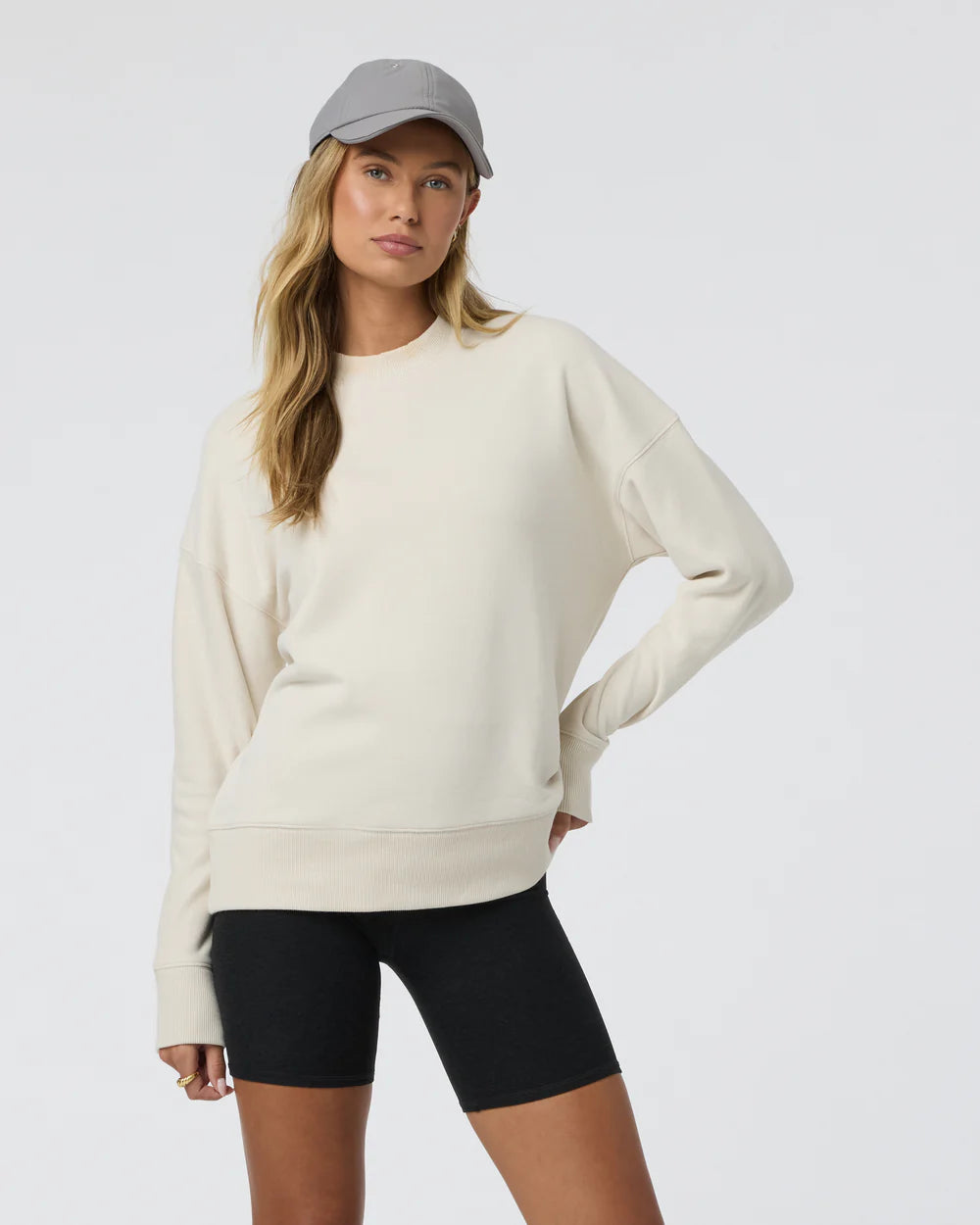 Vuori Sedona Weekender Crew - Bone