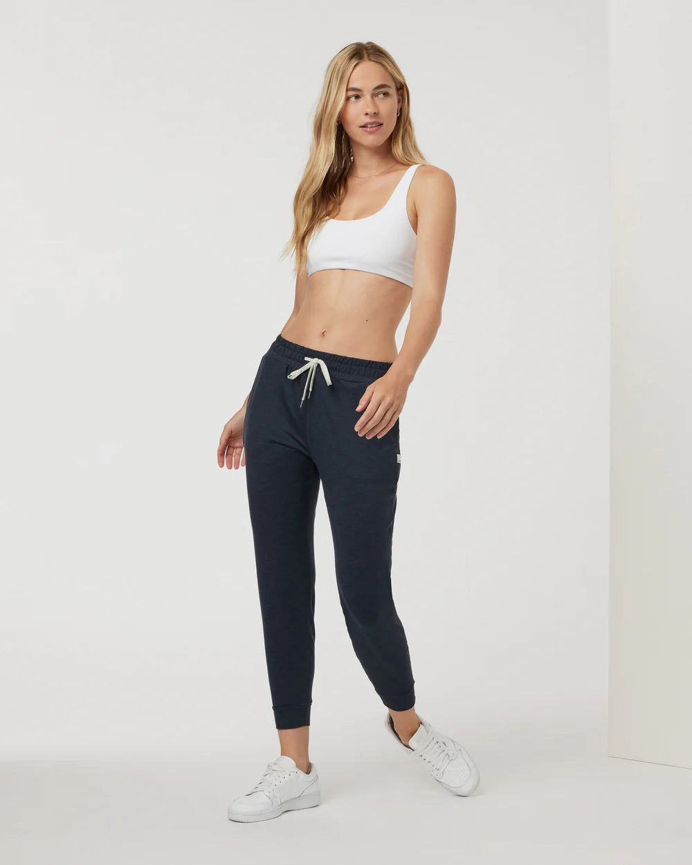 Vuori Performance Jogger - Midnight Heather