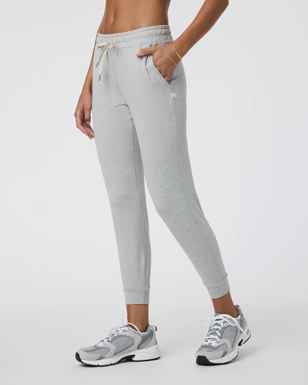 Vuori Performance Jogger - Pale Heather Grey