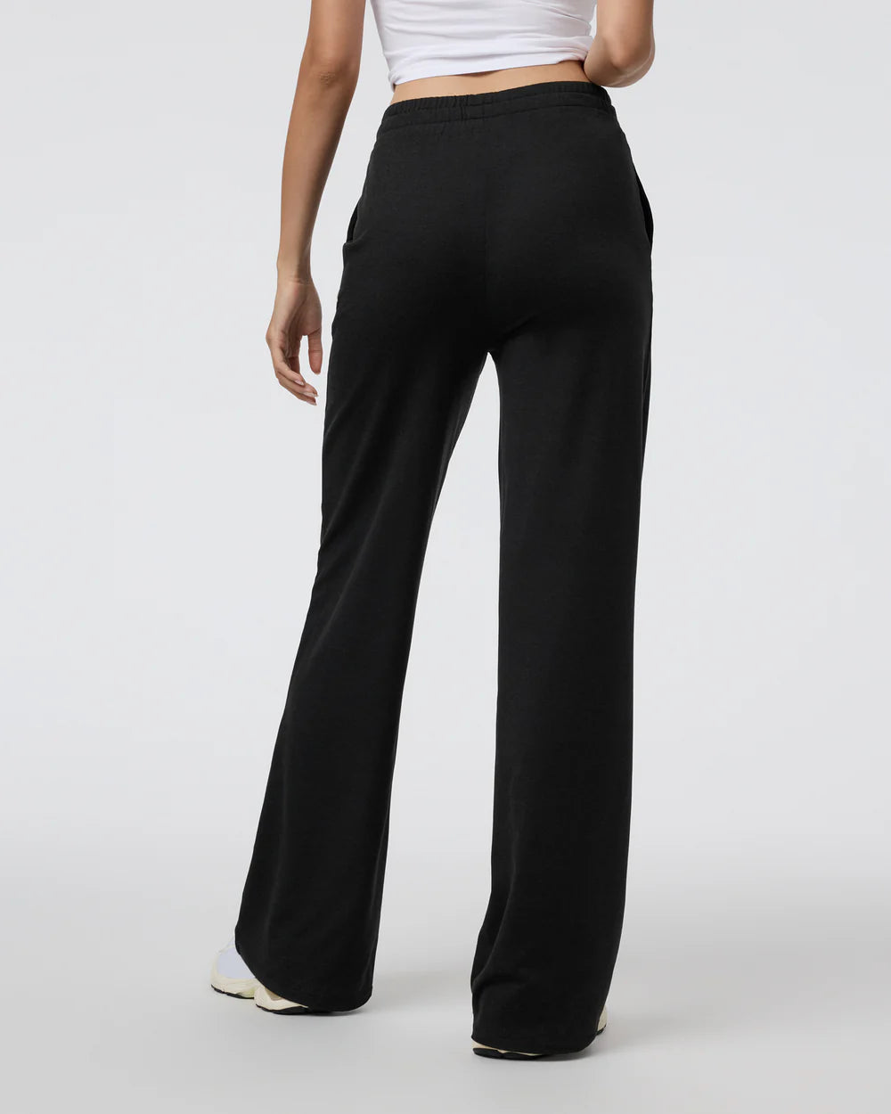 Vuori Essential Wideleg - Black Heather