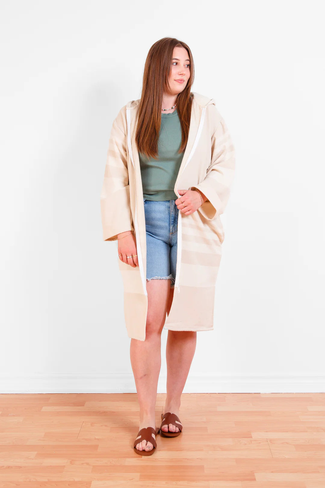 Tofino Towel The Gale Unisex Terry Zip Poncho - Beige