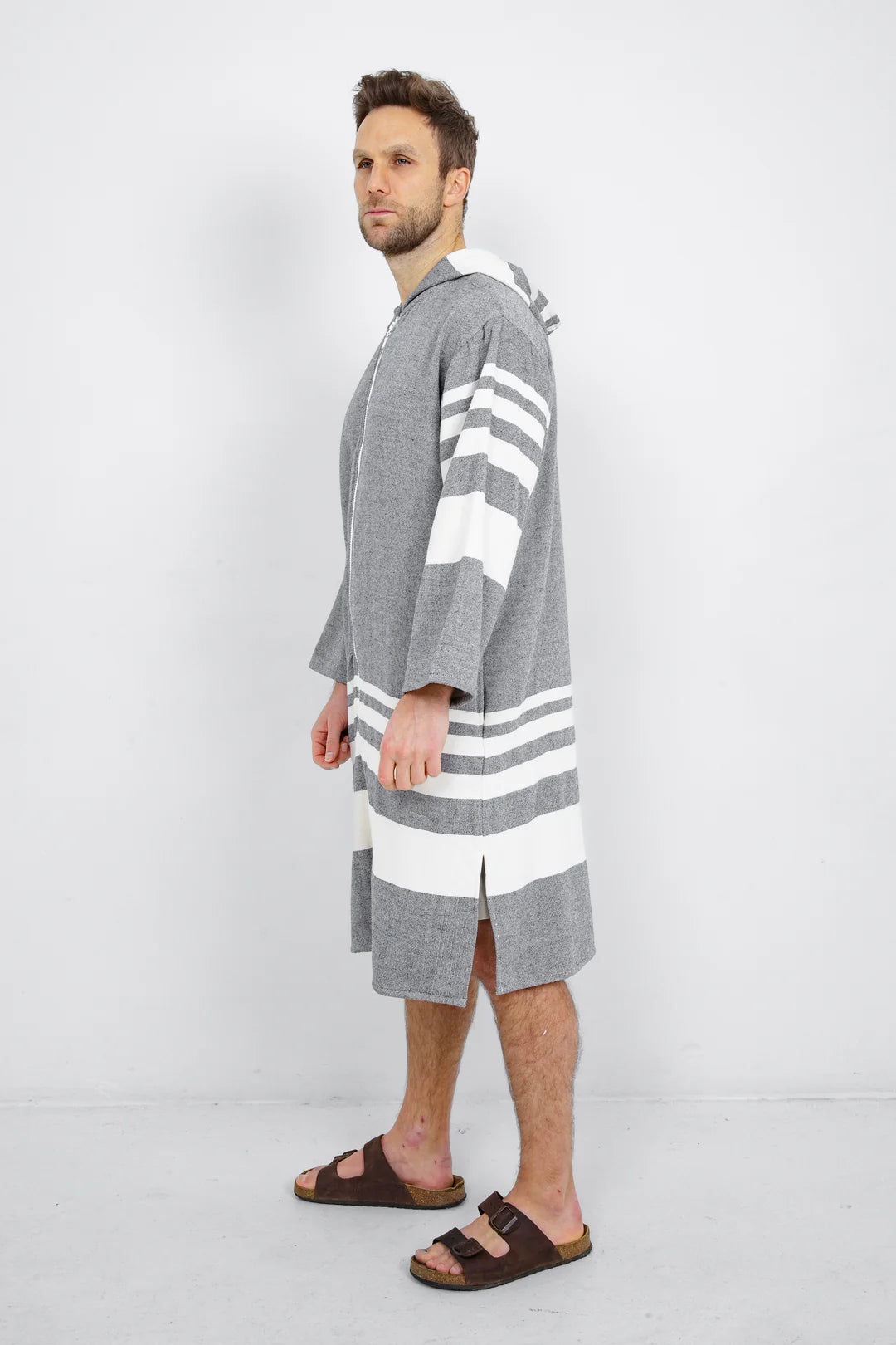 Tofino Towel The Gale Unisex Terry Zip Poncho - Grey
